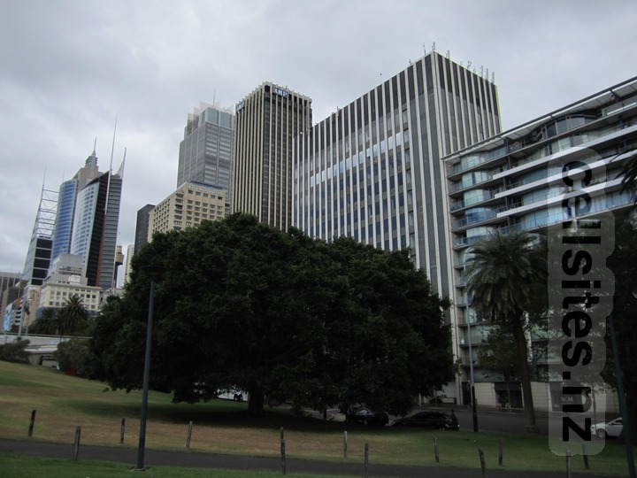 Optus/Telstra/Three/Vodafone 71–79 Macquarie Street