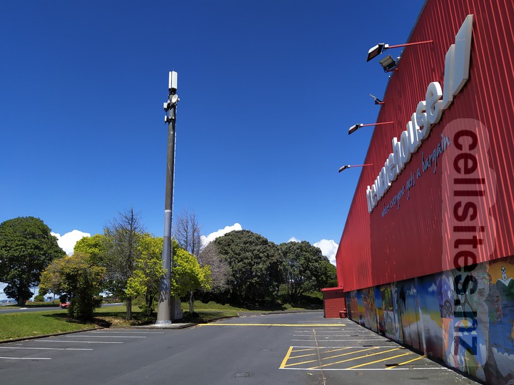 2degrees Clendon Town Centre
